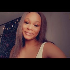 Meet your Posher, Talia